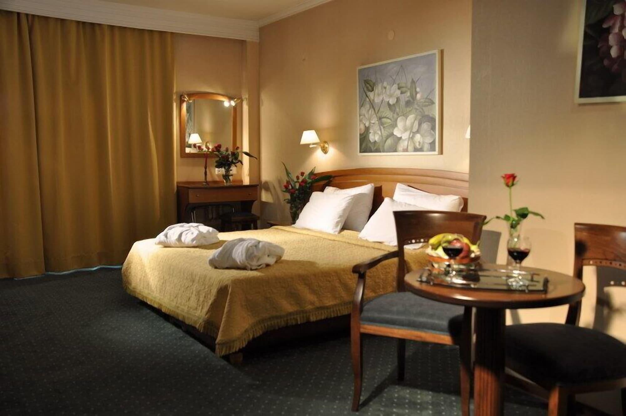 Vergina Hotel Солун Екстериор снимка