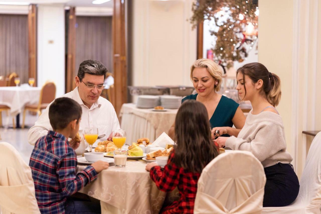Vergina Hotel Солун Екстериор снимка